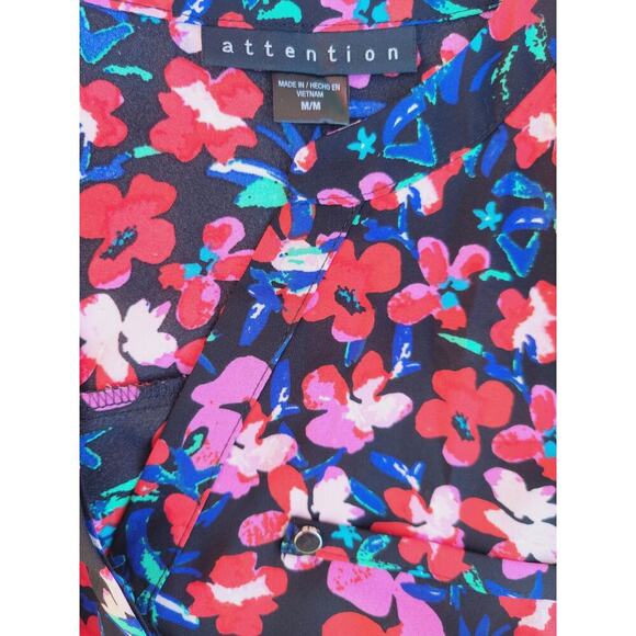 Attention Women’s Floral Long Sleeve Lightweight Blouse Sz Medium Polyester - Picture 4 of 6